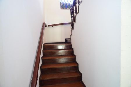 Casa de condomínio para alugar com 600m², 4 quartos e 5 vagas