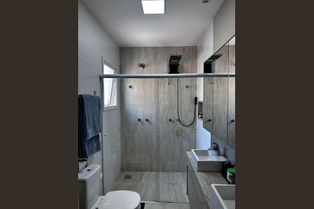 Casa de condomínio para alugar com 260m², 4 quartos e 3 vagas Casa de condomínio para alugar com 260m², 4 quartos e 3 vagasBanheiro