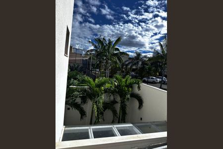 Casa de condomínio para alugar com 260m², 4 quartos e 3 vagasÁrea externa