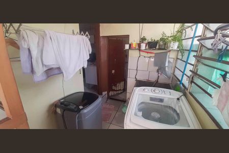Casa para alugar com 80m², 2 quartos e 2 vagas