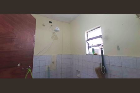 Casa para alugar com 80m², 2 quartos e 2 vagas Casa para alugar com 80m², 2 quartos e 2 vagasBanheiro