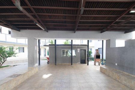 Apartamento para alugar com 48m², 2 quartos e 1 vaga Apartamento para alugar com 48m², 2 quartos e 1 vagaÁrea comum - Salão de festas