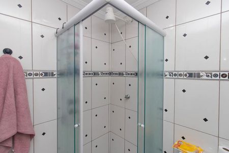 Banheiro de apartamento para alugar com 2 quartos, 48m² em Chácara São João, São Paulo