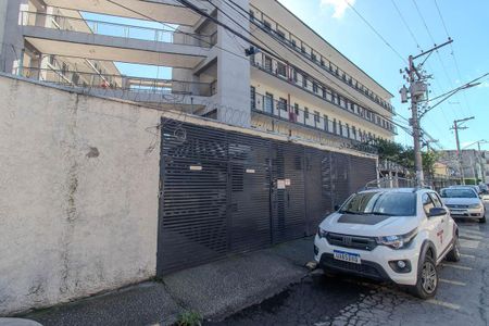 Apartamento para alugar com 48m², 2 quartos e 1 vaga Apartamento para alugar com 48m², 2 quartos e 1 vagaFachada