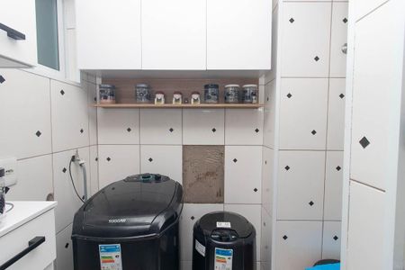 Apartamento para alugar com 48m², 2 quartos e 1 vaga Apartamento para alugar com 48m², 2 quartos e 1 vagaCozinha e Área de Serviço