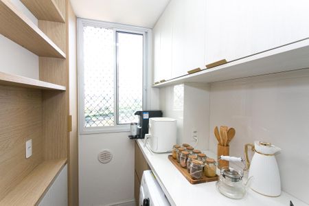 Apartamento à venda com 43m², 2 quartos e 1 vaga Apartamento à venda com 43m², 2 quartos e 1 vagaÁrea de Serviço