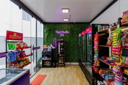 Apartamento à venda com 43m², 2 quartos e 1 vaga Apartamento à venda com 43m², 2 quartos e 1 vagaÁrea comum - Mercado