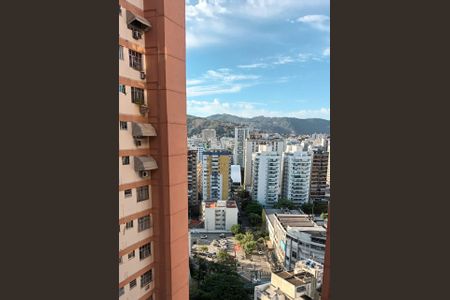 Apartamento à venda com 60m², 2 quartos e 1 vagaVista da janela