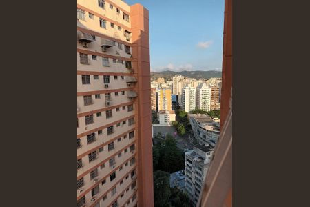 Apartamento à venda com 60m², 2 quartos e 1 vagaVista da janela