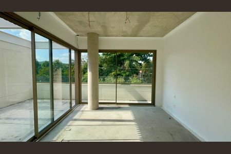 Casa de condomínio à venda com 584m², 4 quartos e 4 vagasCloset da suíte 4