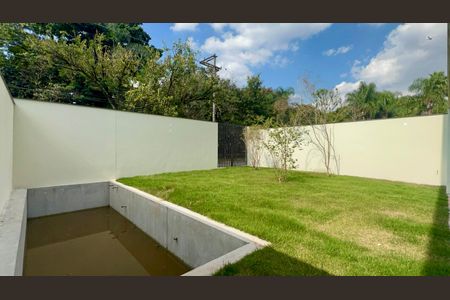 Casa de condomínio à venda com 584m², 4 quartos e 4 vagasPiscina