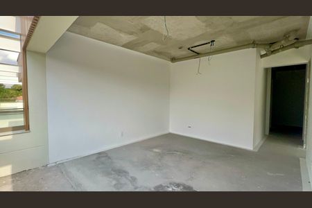 Casa de condomínio à venda com 584m², 4 quartos e 4 vagasSuíte 4