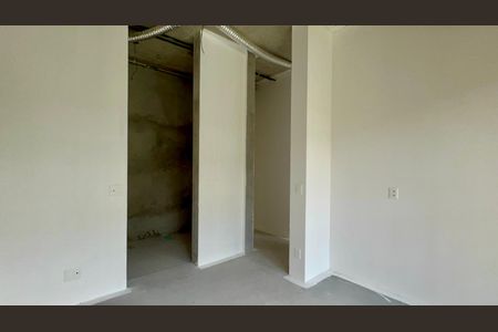 Casa de condomínio à venda com 584m², 4 quartos e 4 vagasSuíte 2