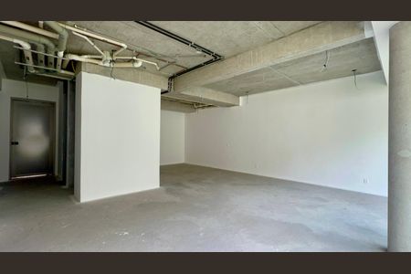 Casa de condomínio à venda com 584m², 4 quartos e 4 vagasSala