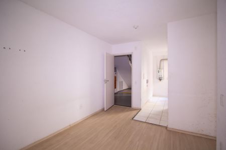 Sala de apartamento para alugar com 2 quartos, 45m² em Trindade, São Gonçalo