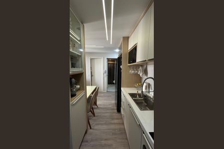 Apartamento à venda com 36m², 2 quartos e 1 vagaCozinha integrada com área de serviço 