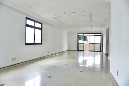 Apartamento à venda com 4 quartos, 170m² em Lourdes, Belo Horizonte