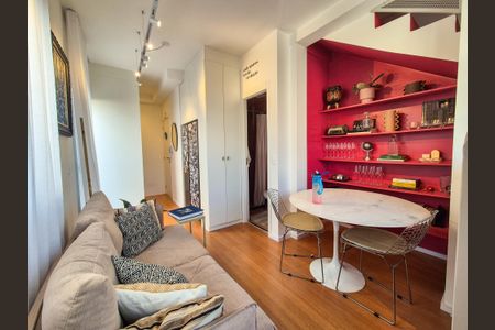 Apartamento à venda com 83m², 2 quartos e sem vagaSala