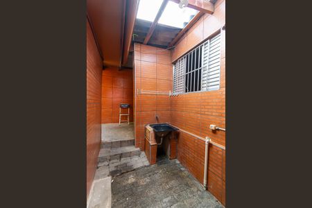 Casa para alugar com 30m², 1 quarto e sem vagaÁrea de serviço