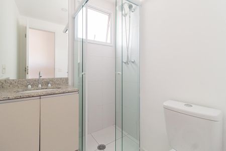 Apartamento para alugar com 60m², 2 quartos e sem vagaBanheiro da suíte