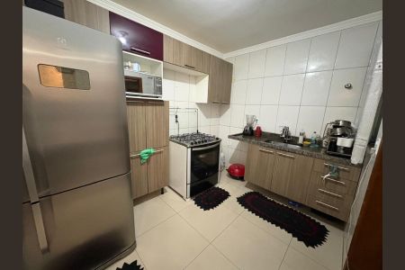 Casa à venda com 65m², 2 quartos e 1 vagaFoto 24