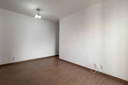 Apartamento para alugar com 56m², 2 quartos e 1 vaga Apartamento para alugar com 56m², 2 quartos e 1 vagaSala