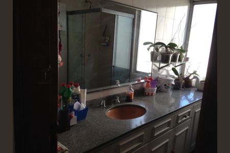 Apartamento à venda com 135m², 3 quartos e 1 vagaBanheiro