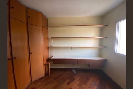 Apartamento à venda com 69m², 3 quartos e 2 vagasQuarto