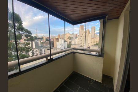 Apartamento à venda com 69m², 3 quartos e 2 vagasVaranda