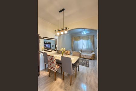 Casa para alugar com 59m², 1 quarto e 2 vagasSala