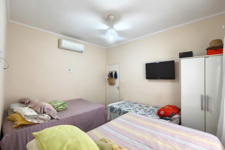 Casa para alugar com 59m², 1 quarto e 2 vagasQuarto