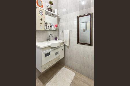 Casa para alugar com 59m², 1 quarto e 2 vagasBanheiro