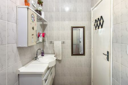 Casa para alugar com 59m², 1 quarto e 2 vagasBanheiro 