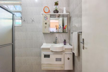 Casa para alugar com 59m², 1 quarto e 2 vagasBanheiro 