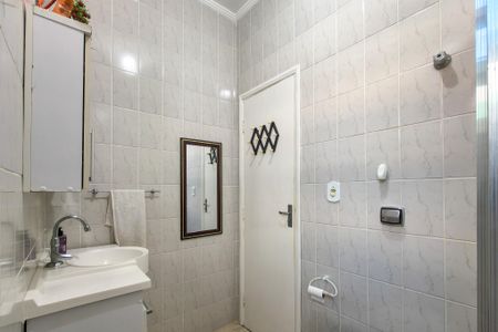 Casa para alugar com 59m², 1 quarto e 2 vagasBanheiro 