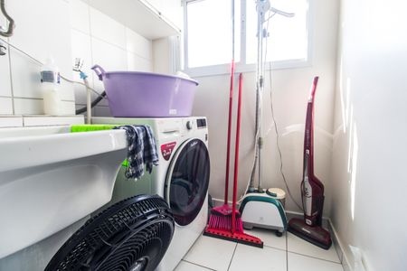 Apartamento à venda com 65m², 2 quartos e 1 vagaÁrea de Serviço