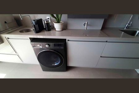 Apartamento à venda com 78m², 2 quartos e 2 vagasÁrea de Serviço