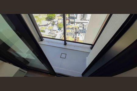 Apartamento à venda com 78m², 2 quartos e 2 vagasSacada da Suíte 1