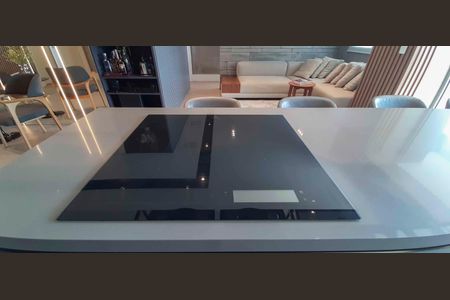 Apartamento à venda com 78m², 2 quartos e 2 vagasCozinha