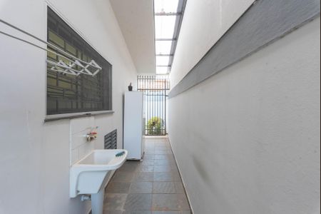 Casa à venda com 300m², 3 quartos e 4 vagasÁrea de Serviço