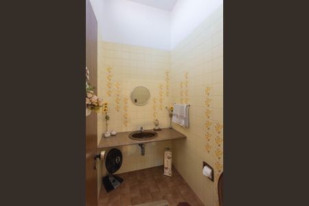 Casa à venda com 300m², 3 quartos e 4 vagasLavabo