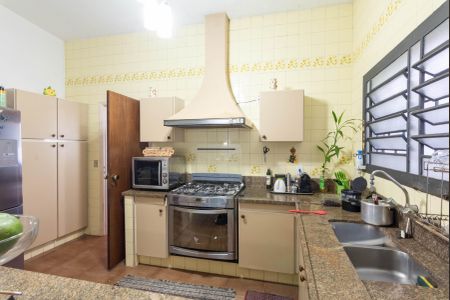 Casa à venda com 300m², 3 quartos e 4 vagasCozinha