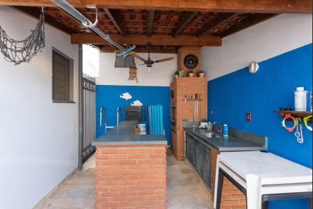 Casa à venda com 300m², 3 quartos e 4 vagasChurrasqueira