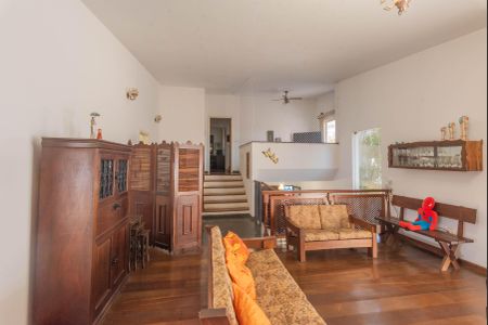 Casa à venda com 300m², 3 quartos e 4 vagasSala de Estar