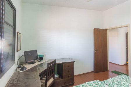 Casa à venda com 300m², 3 quartos e 4 vagasQuarto 2
