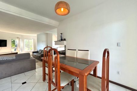 Casa para alugar com 272m², 6 quartos e 4 vagasSala de jantar