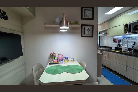 Apartamento à venda com 124m², 4 quartos e 2 vagasCozinha e Área de Serviço 