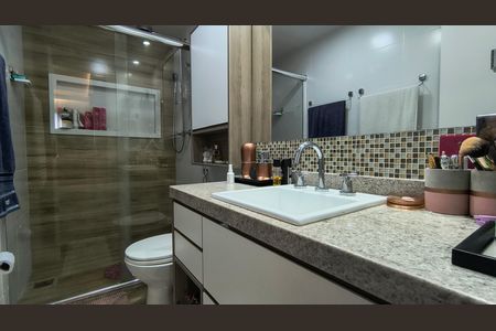 Apartamento à venda com 124m², 4 quartos e 2 vagasBanheiro da Suíte 3