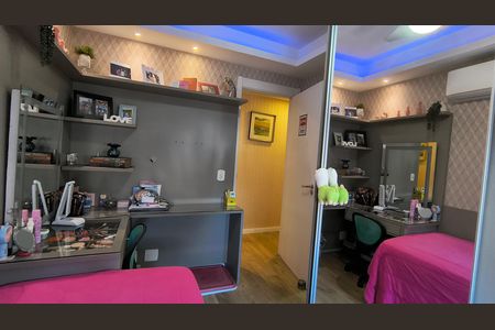 Apartamento à venda com 124m², 4 quartos e 2 vagasSuíte 2