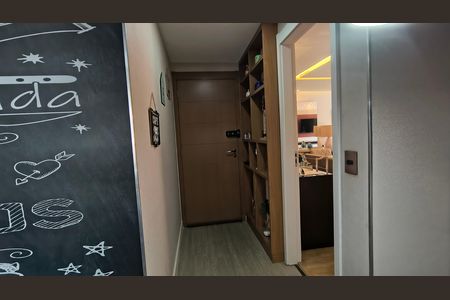Apartamento à venda com 124m², 4 quartos e 2 vagasCozinha e Área de Serviço 